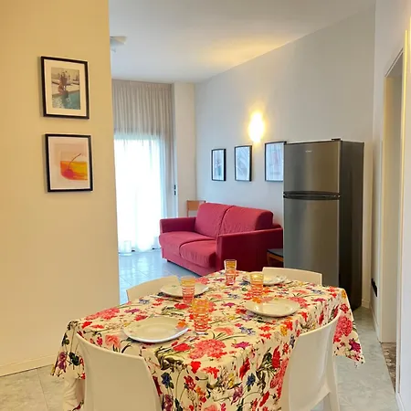 Margherita 8 - Ground Floor * Римини